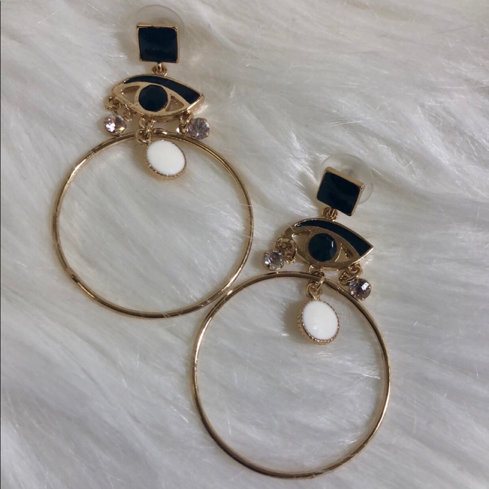 Eye Element Circle Drop Earrings